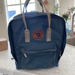 Fjallraven Kaken Backpack